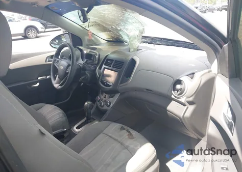 2014 Chevrolet Sonic Lt z USA, uszkodzony, nr VIN 1G1JC5SH2E4235830